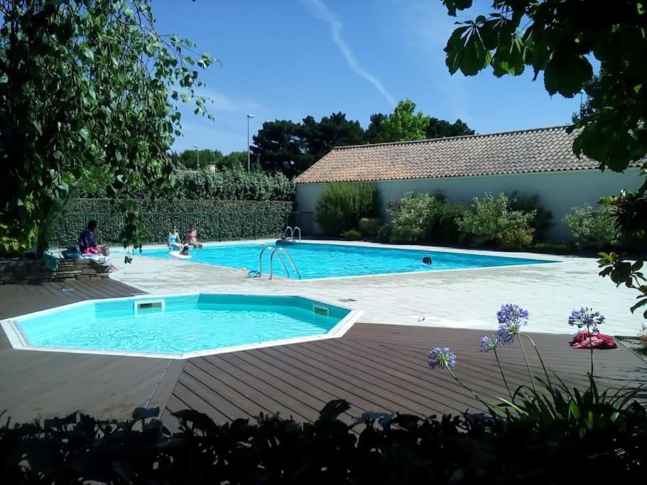 Appartement Avec Vue Sur Golf Pornic Kültér fotó